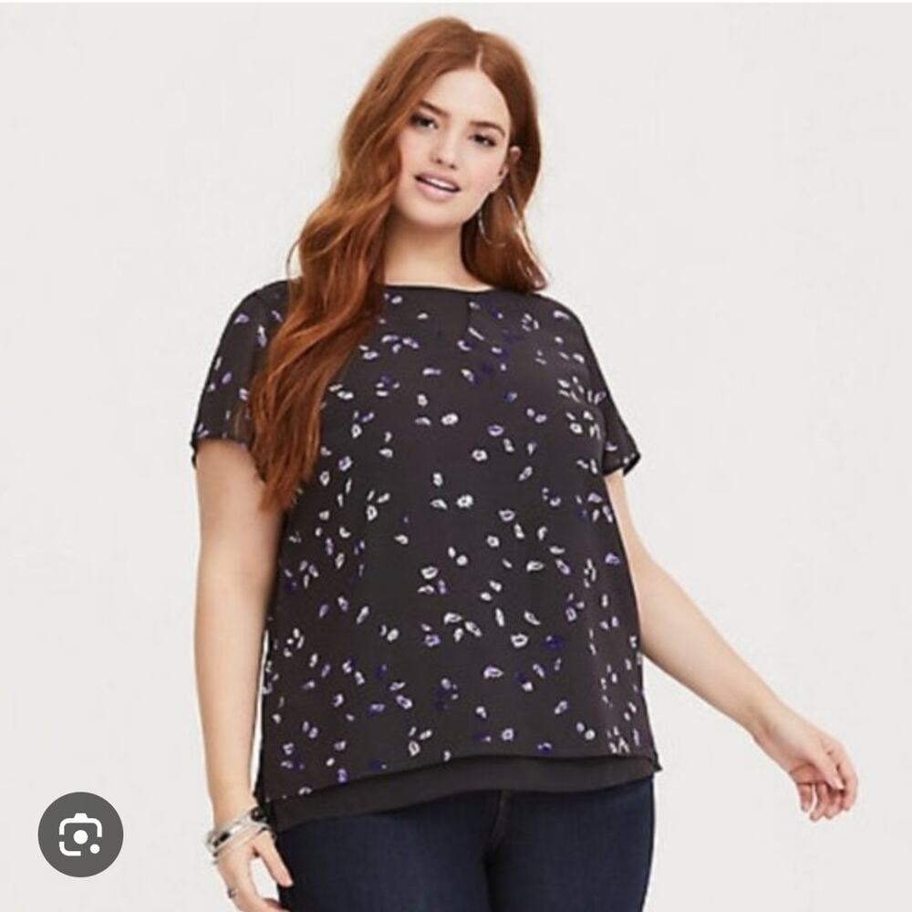 Torrid Blouse Plus Size 1X Grey Purple‎ Feather Chiffon Short Sleeve